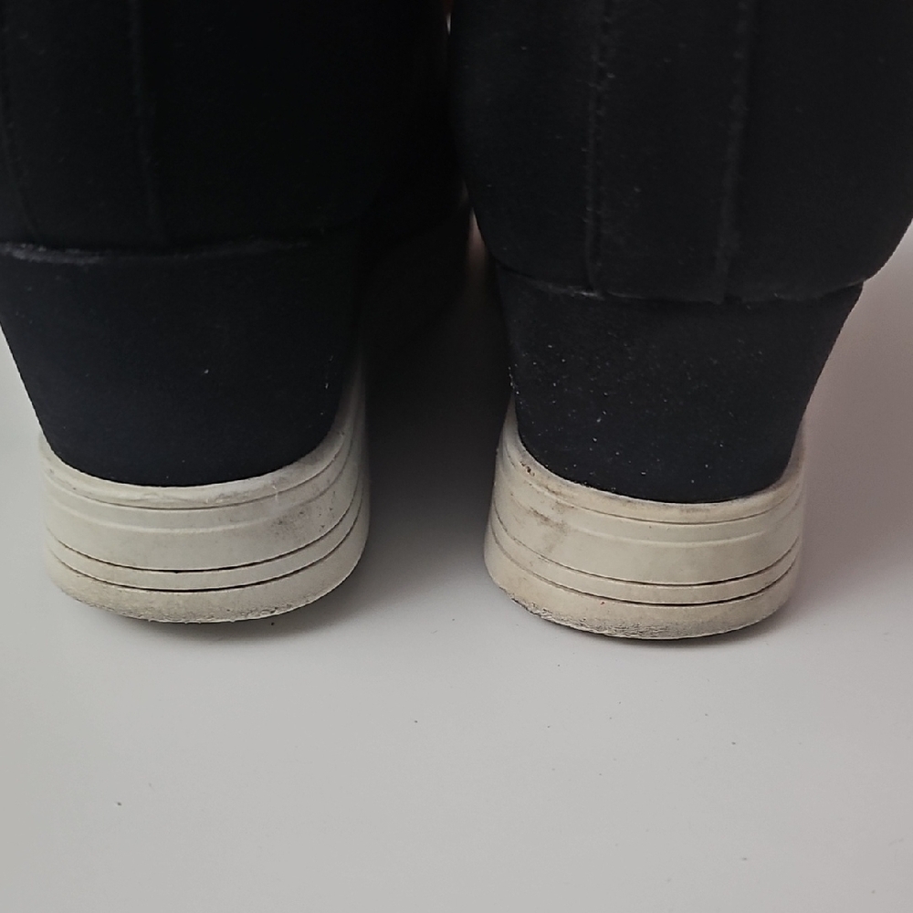 ⚜️Black Textured Ankle Boots with White Sole - Picture 6 of 6